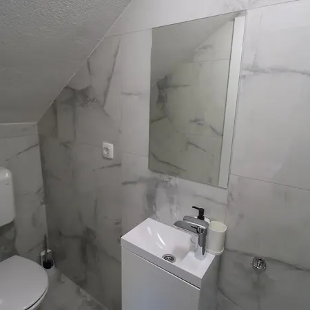 Tadic Apartment Jaklici